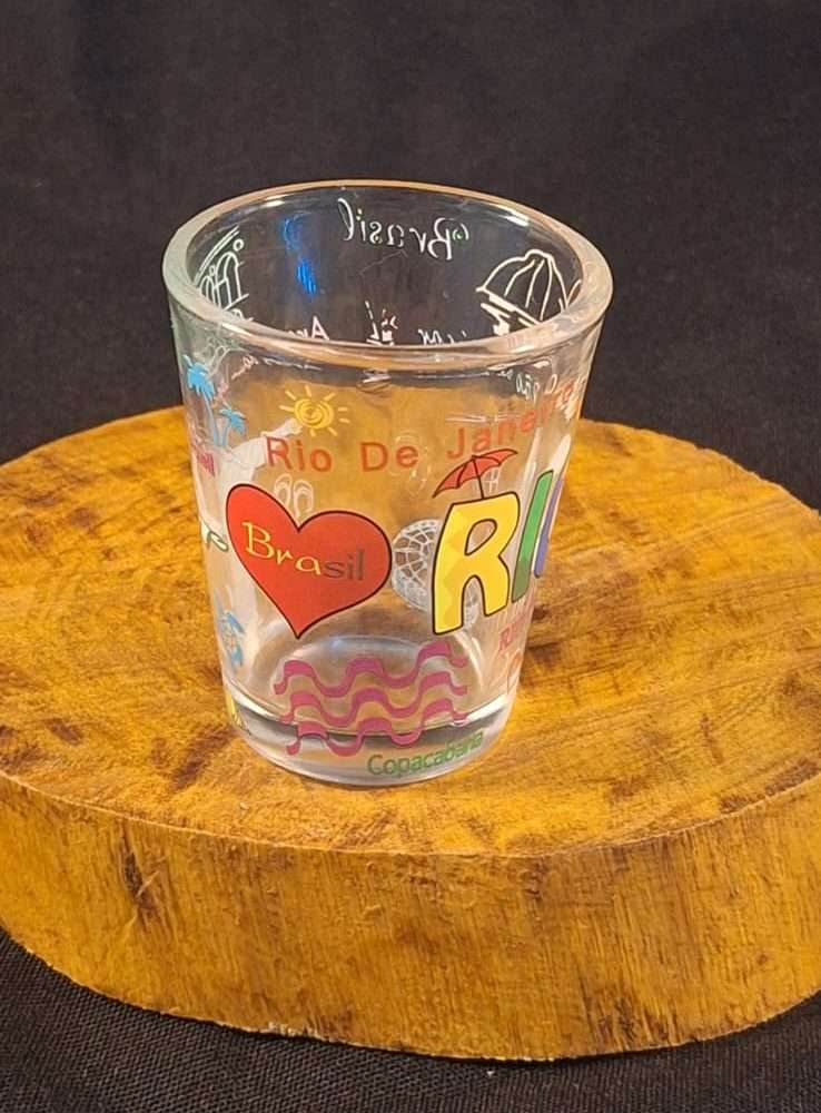 copo dose estampa em transparência fundo do mar, cristo, pão de açucar, drink, chinelo, concha, maracanã, calçadão de copacabana, eu amo Brasil, tartaruga, arcos da lapa, ancora, coqueiros