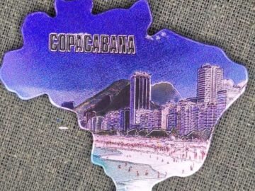 imã de geladeira de mapa de metal praia de Copacabana