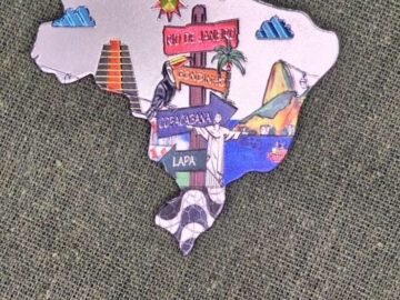 imã de geladeira placas com pontos turístico do Rio de Janeiro arcos da lapa, Cristo , bondinho, Copacabana, Leblon.